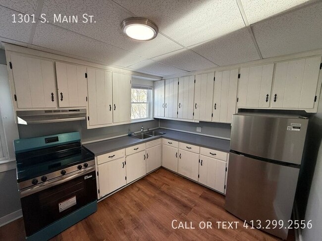 property at 1301 S Main St