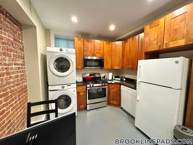 36 High St, Unit B2