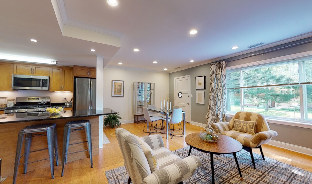 201 Ellery Ct, Unit 601 in Chestnut Hill, MA - Building Photo