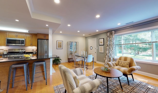 201 Ellery Ct, Unit 601