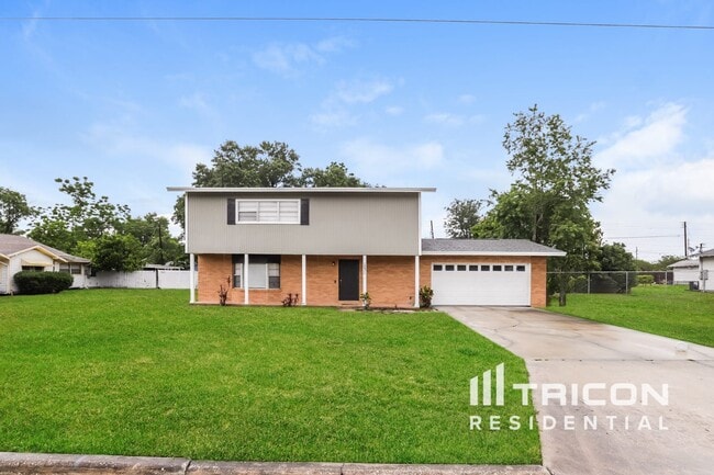 property at 1231 W 9th St
