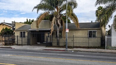 Ho Hum Motel in Los Angeles, CA - Building Photo - Building Photo