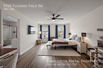 9706 Flooded Field Dr in Ladson, SC - Foto de edificio - Building Photo