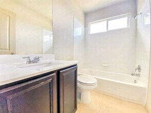 723 Spectrum Dr in New Braunfels, TX - Building Photo - Building Photo