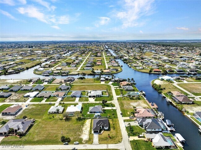 3524 NW 15th Terrace in Cape Coral, FL - Building Photo - Building Photo
