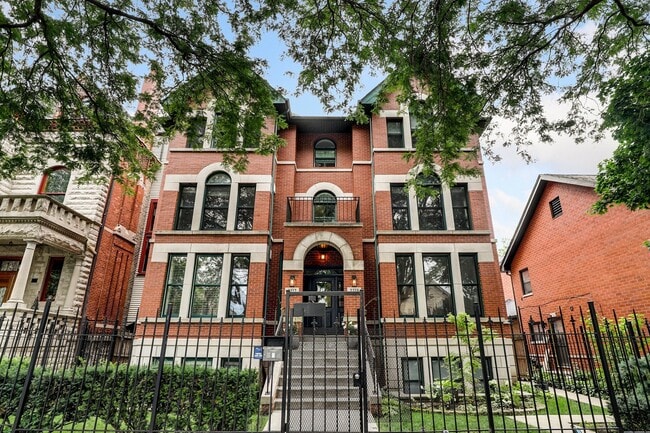 property at 2117 W Evergreen Ave