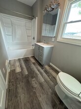 218 Pine St, Unit B in Zelienople, PA - Building Photo - Building Photo