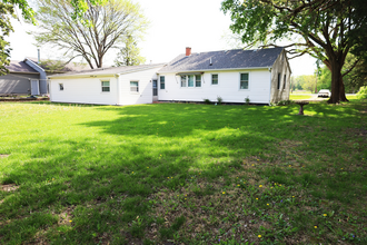 214 S Shady Bend Rd in Grand Island, NE - Building Photo - Building Photo