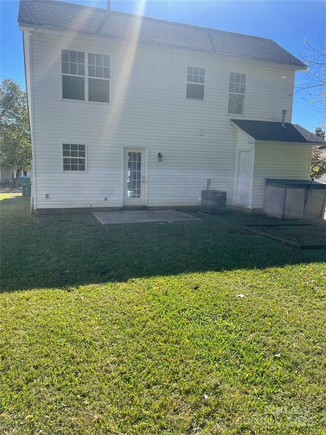 242 Amir Cir in Matthews, NC - Building Photo - Building Photo