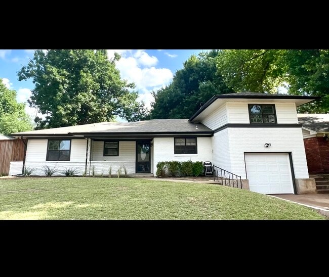 2056 NW 48th St in Oklahoma City, OK - Building Photo - Building Photo