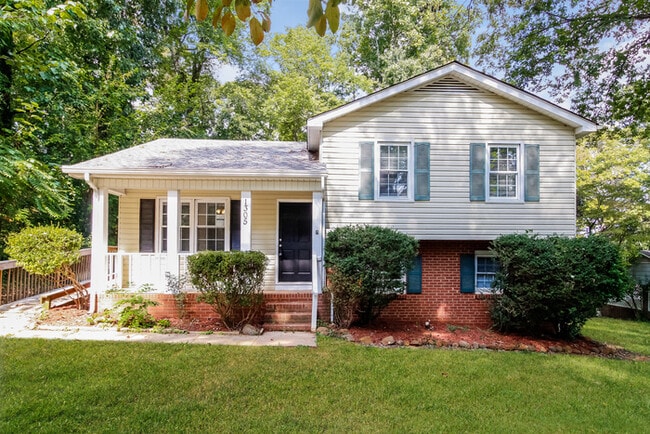 property at 1305 Yardley Terrace
