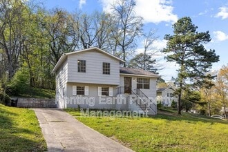 2836 Creek Ln NE in Birmingham, AL - Building Photo - Building Photo