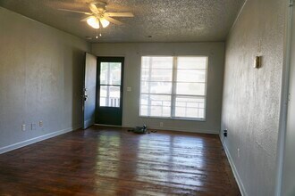 609 General Senter Dr in Midwest City, OK - Building Photo - Building Photo