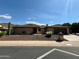 535 W Sweetwater Ave in Phoenix, AZ - Building Photo