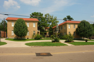 950 NORTH St Apartments