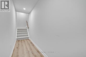 937 Creekway Private in Ottawa, ON - Building Photo - Building Photo