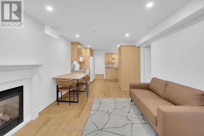 property at 40 Venetian Crescent