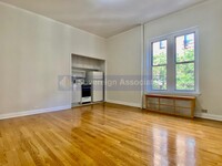 328 W 83rd St in New York, NY - Building Photo - Building Photo