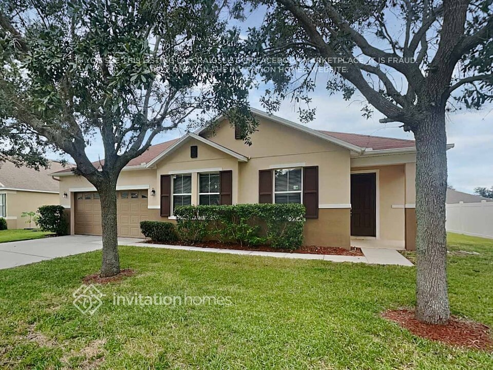 3048 Tobago Ave in Clermont, FL - Building Photo