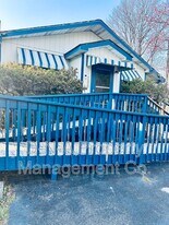 1228 Allegheny Dr in Blakeslee, PA - Building Photo