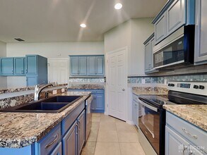 14331 Alistar Manor Dr in Wimauma, FL - Building Photo - Building Photo