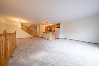 14137 Wilds Path NW in Prior Lake, MN - Building Photo - Building Photo