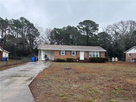 2153 Redstone Dr in Fayetteville, NC - Building Photo