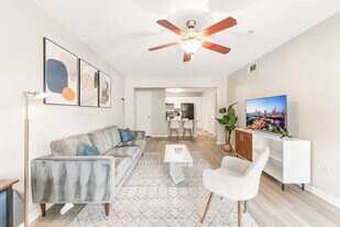 1301 Crossing Pl in Austin, TX - Building Photo