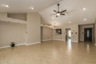 661 S Oak St Cir in Chandler, AZ - Building Photo - Building Photo