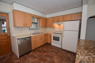 3528 Carnarvon Ave in Bristol, PA - Building Photo - Building Photo