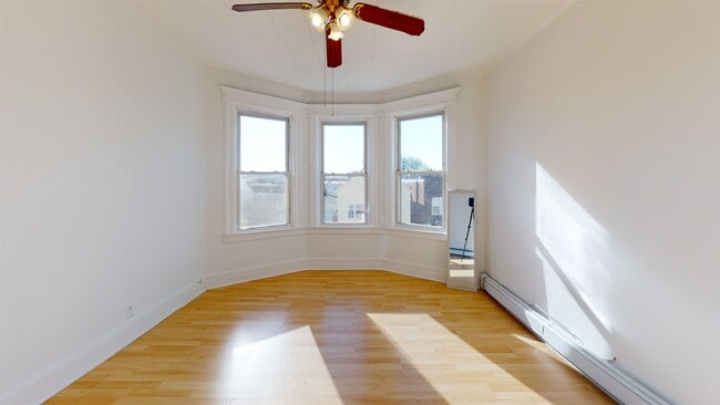 13 W 17th St in Bayonne, NJ - Building Photo - Building Photo