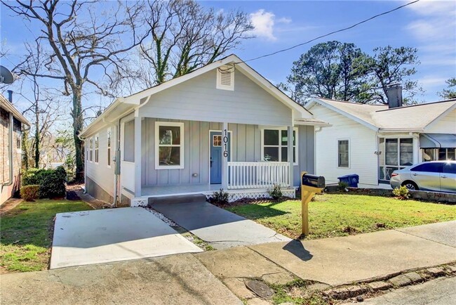 1016 Michigan Ave NW in Atlanta, GA - Building Photo - Building Photo