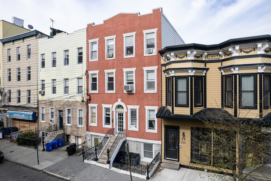 RES Condos in Hoboken, NJ - Building Photo