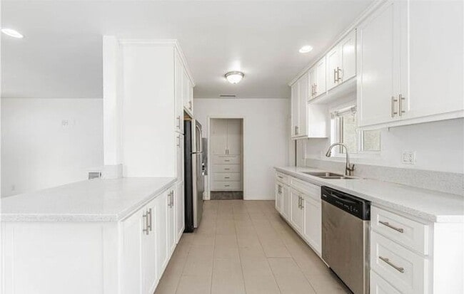 11964 183rd St in Artesia, CA - Building Photo - Building Photo