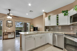 8334 Mulligan Cir in Port St. Lucie, FL - Building Photo - Building Photo