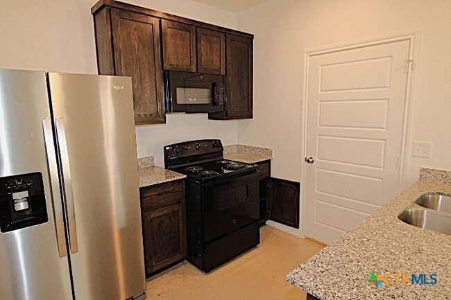 106 Lost Trl, Unit A in Copperas Cove, TX - Building Photo - Building Photo