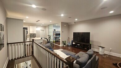 26 Dana St, Unit 1 in Somerville, MA - Building Photo - Building Photo
