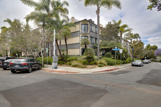 Park View Condos in San Diego, CA - Foto de edificio - Primary Photo