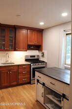 14 Allen Dr in Allentown, NJ - Building Photo - Building Photo