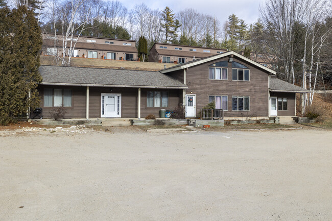 South Face Condominiums in Bennington, NH - Building Photo - Building Photo