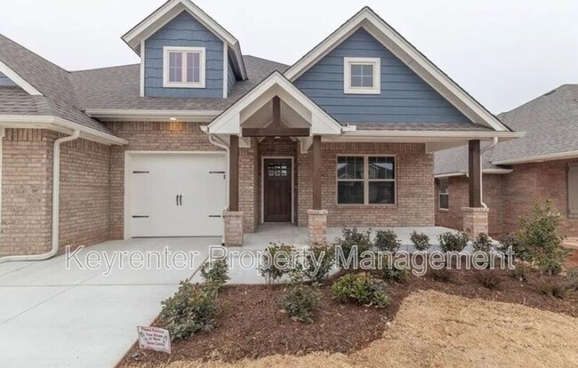 1017 NE 34th Terr in Moore, OK - Building Photo - Building Photo