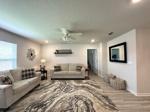 828 Otto Loop in Crestview, FL - Building Photo - Building Photo