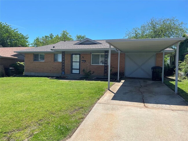 property at 712 SW 4th Pl