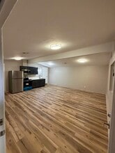 8147 Tunney Ave, Unit 8147 Tunney #1 in Los Angeles, CA - Foto de edificio - Building Photo