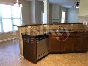 855 Stonehaven Rd SW in Atlanta, GA - Building Photo - Building Photo