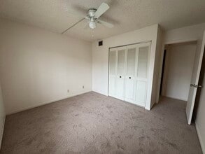 614 Sea Pine Way in West Palm Beach, FL - Building Photo - Building Photo