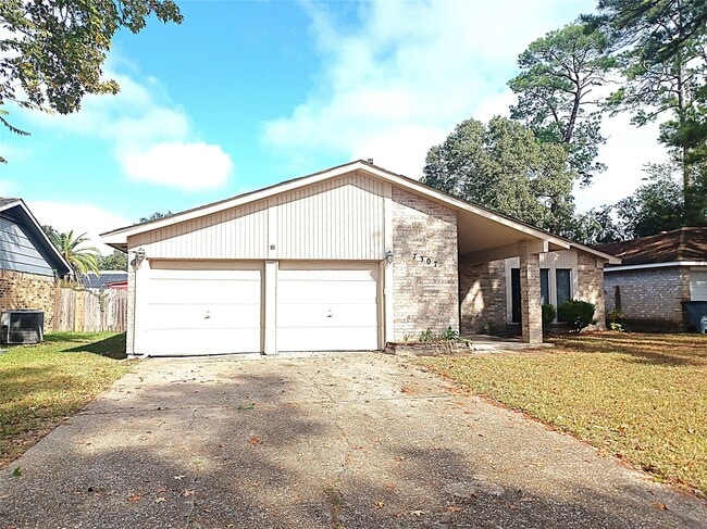 property at 7307 Foxwick Ln