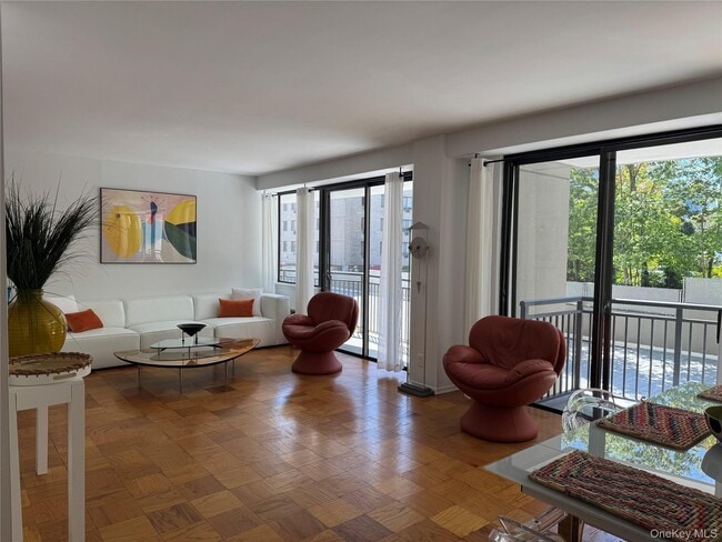property at 15 Stewart Pl