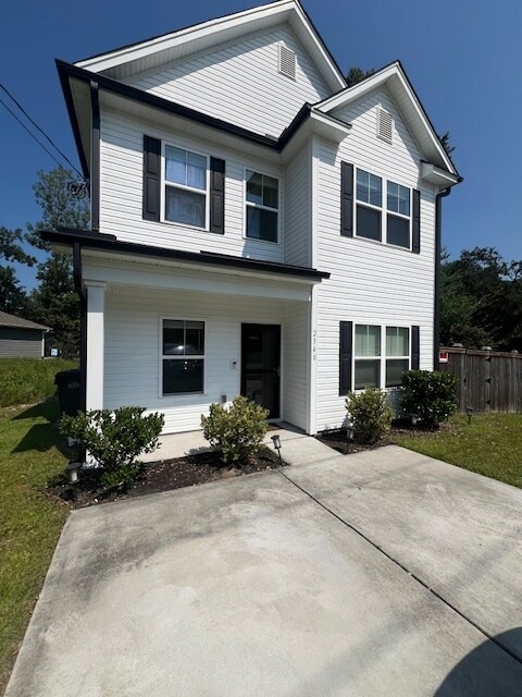2340 Otranto Rd in North Charleston, SC - Building Photo