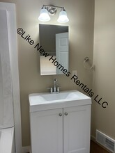 527 Fletcher St in Owosso, MI - Building Photo - Building Photo
